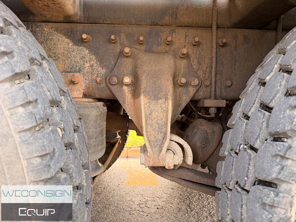 Used 2007 Freightliner FLD120 Snubbing Unit