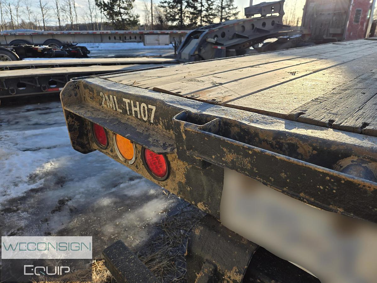 Used 2006 Manac 53' Flat Deck Sliding Axle