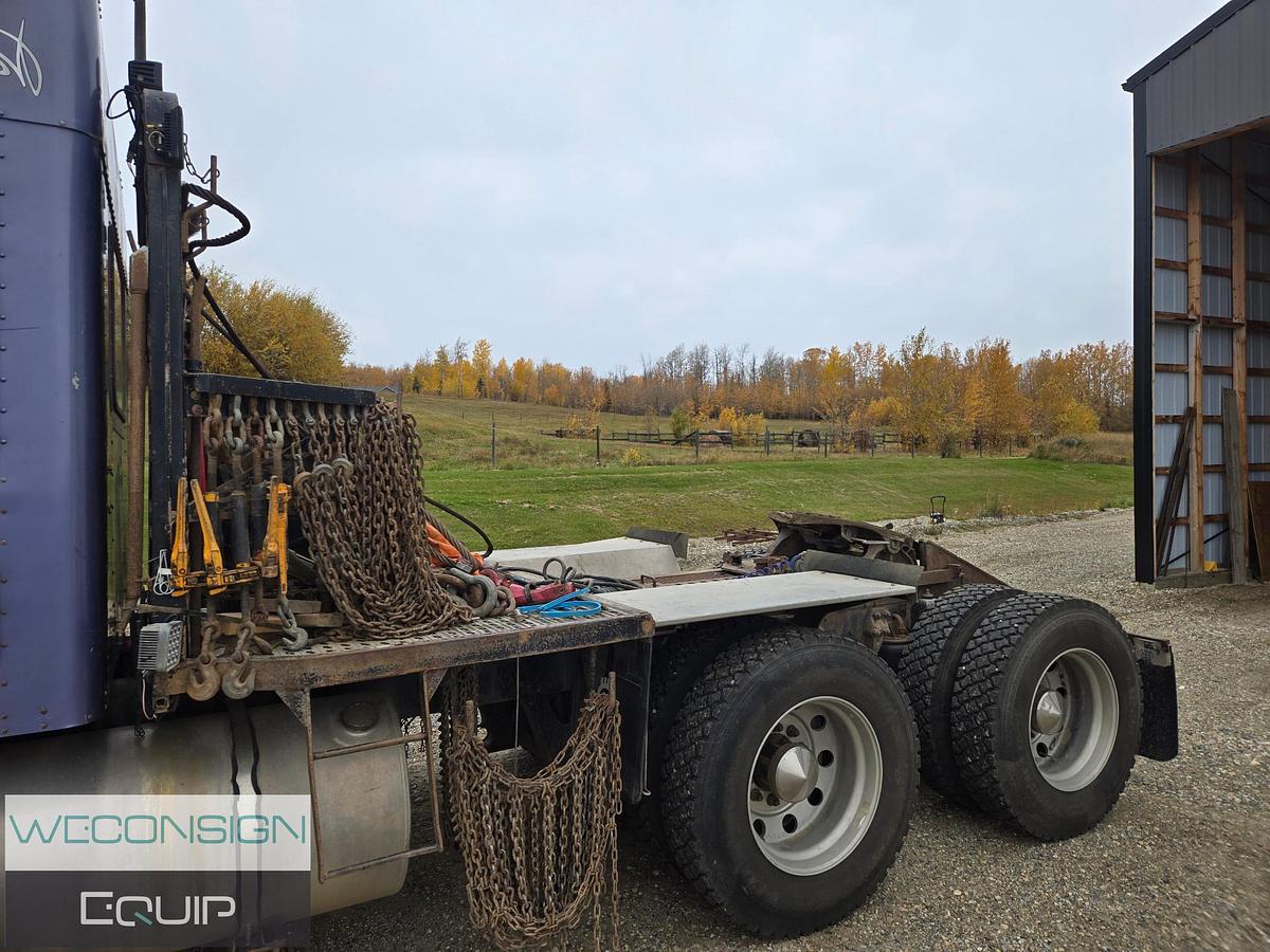 Used 2004 Kenworth T800 Winch Truck