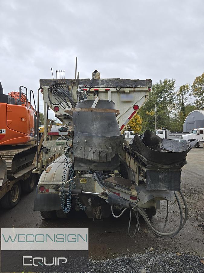 Used 2008 Kenworth T800 Tri Drive Stone Slinger