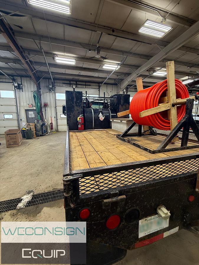 Used 2006 GMC 5500 Flat Bed Truck
