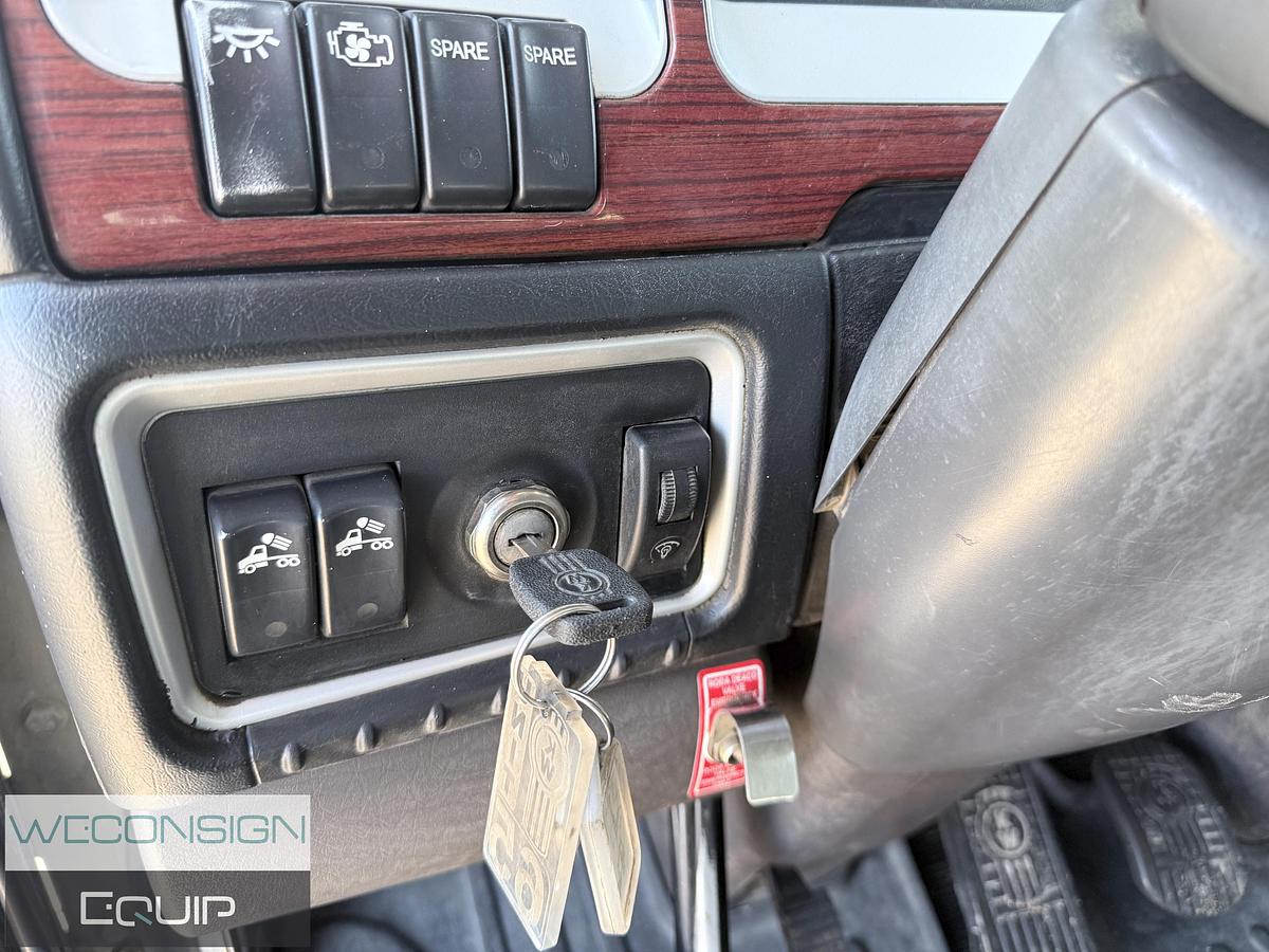 Used 2007 Kenworth T800 Wet Kit Tractor