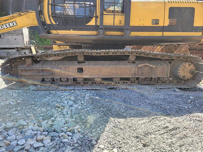 Used 1997 John Deere 200LC  Excavator