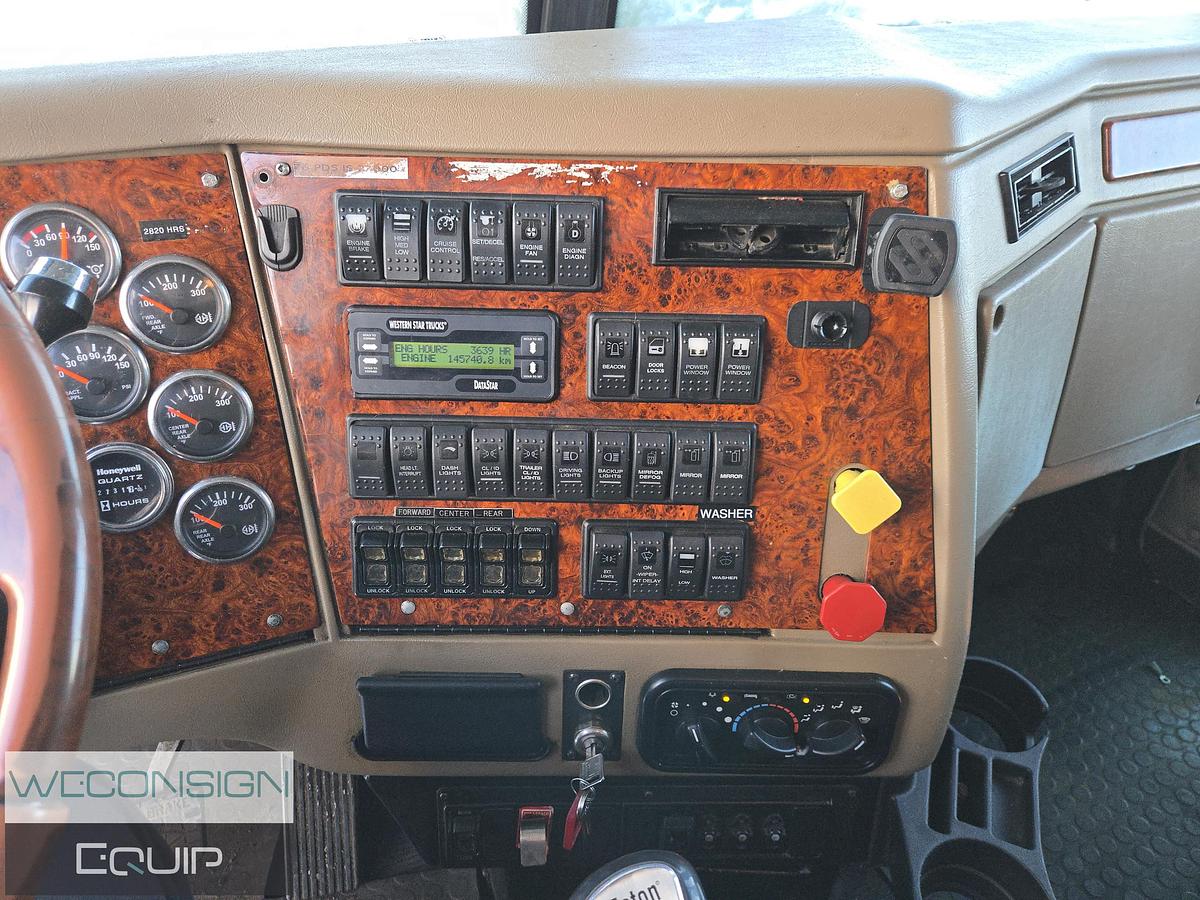 Used 2006 Western Star 4900SA Winch Truck