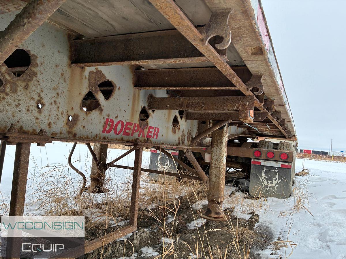 Used 2004 Doepker Super B Flat Deck 32x28