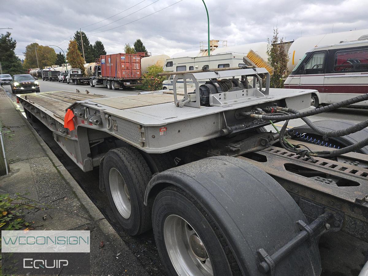 Used 2023 Globe 55 Ton Lowboy Trailer