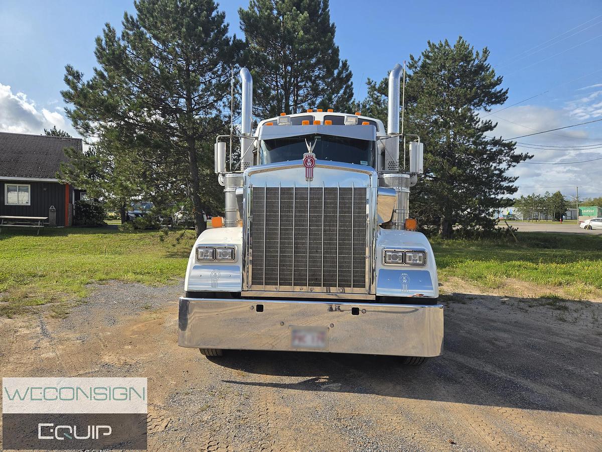 Used 2021 Kenworth W900B Sleeper Truck Tractor