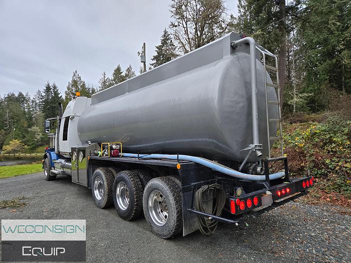 Used 2011 Western Star 4900SA Tri Drive Water Truck