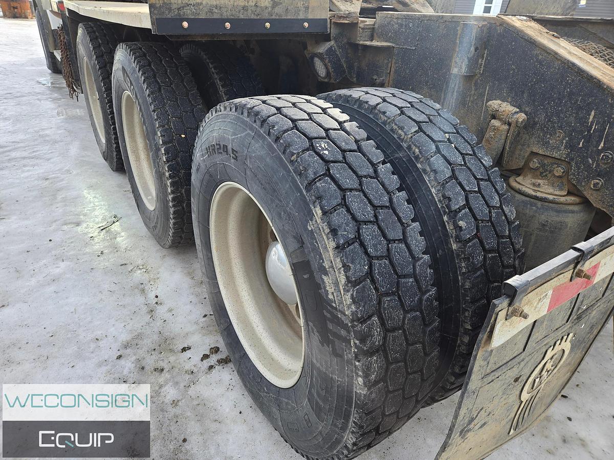 Used 2013 Kenworth T800 Winch Truck