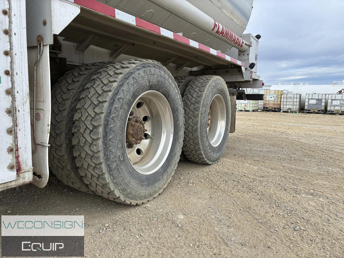 Used 2011 Freightliner Coronado SD Fuel and Lube Truck