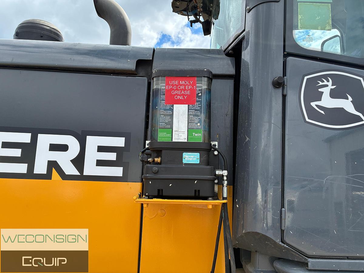 Used 2017 John Deere 724K Loader