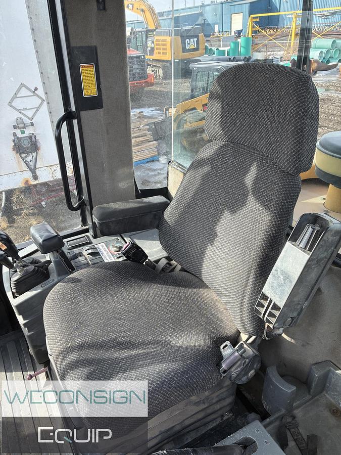 Used 2006 CAT 938G