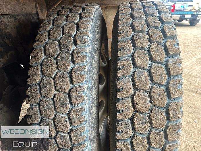 Used 2012 Kenworth T800 DOT Vacuum