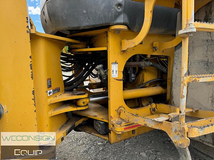 Used 2006 John Deere 744J Wheel-Loader