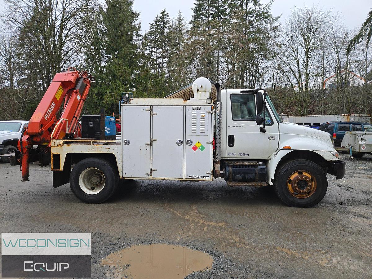 Used 2002 International 4300SBA Service/ Mechanics Truck
