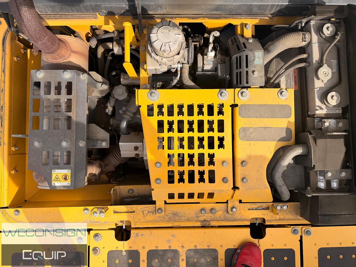 Used Komatsu PC170LC-10 Excavator
