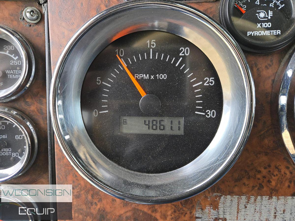 Used 2006 Kenworth W900B Sleeper Truck Tractor