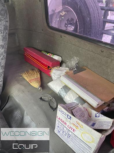 Used 2002 Nissan 2500 – Pavement Marking Vocational Truck