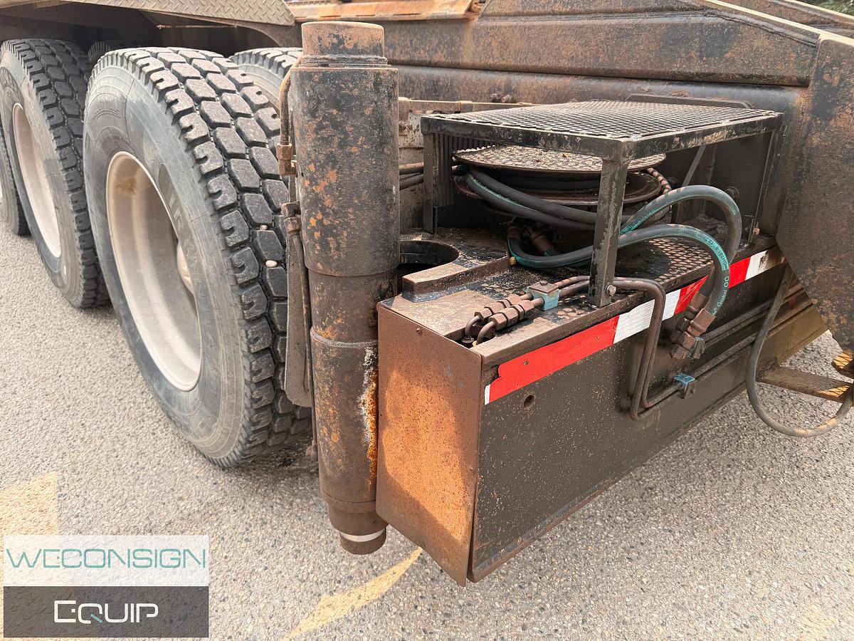 Used 2007 Freightliner FLD120SD 35 Ton Knuckle Boom Truck
