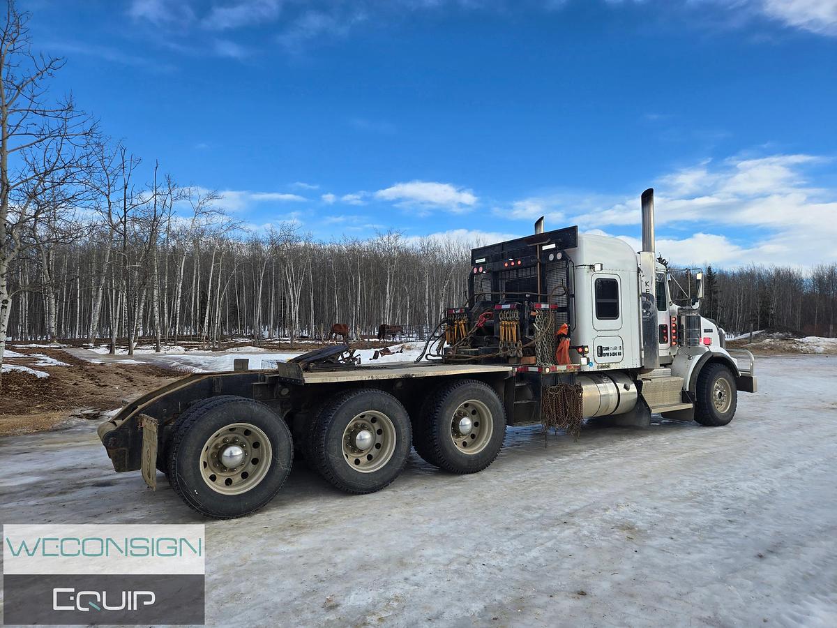 Used 2013 Kenworth T800 Winch Truck