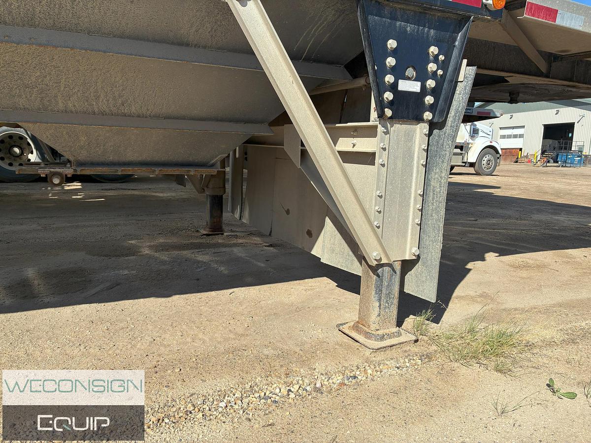 Used 2024 Lode King Super B Grain Trailer