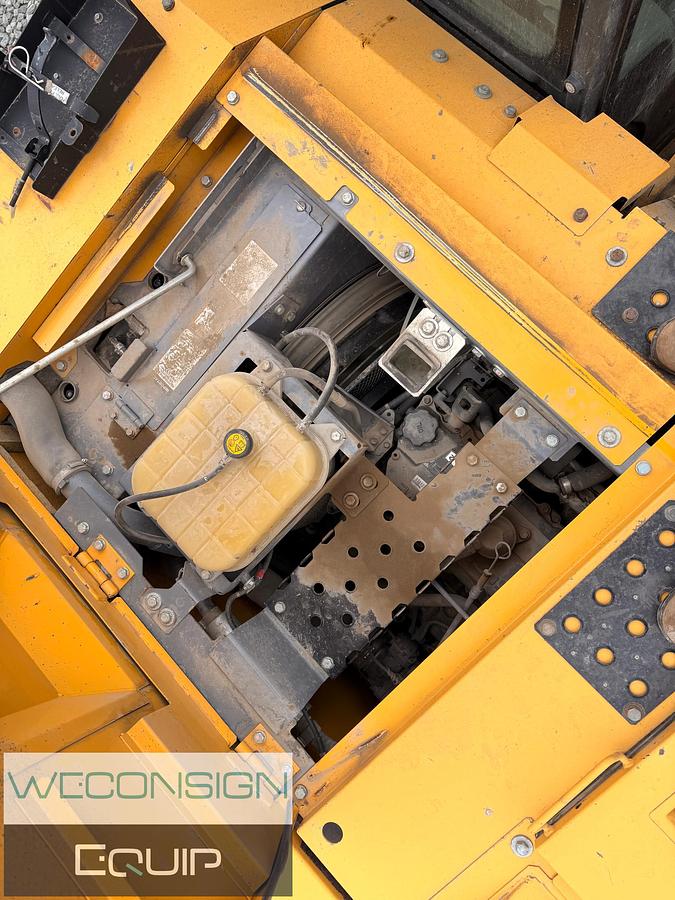 Used 2019 John Deere 245G Excavator