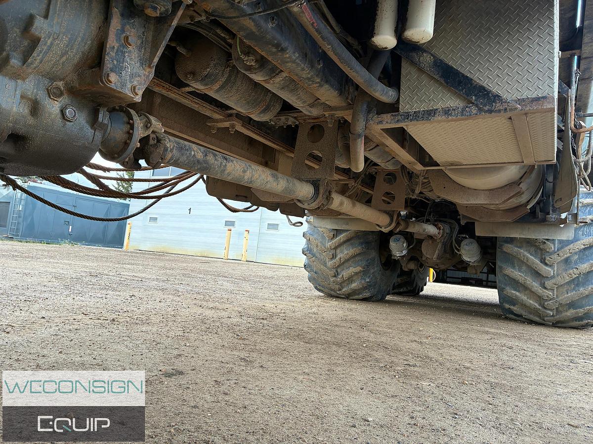 Used 2007 Western Star 6900XD 8x8 Bed Truck
