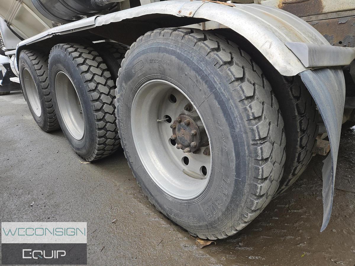 Used 2008 Kenworth T800 Tri Drive Stone Slinger