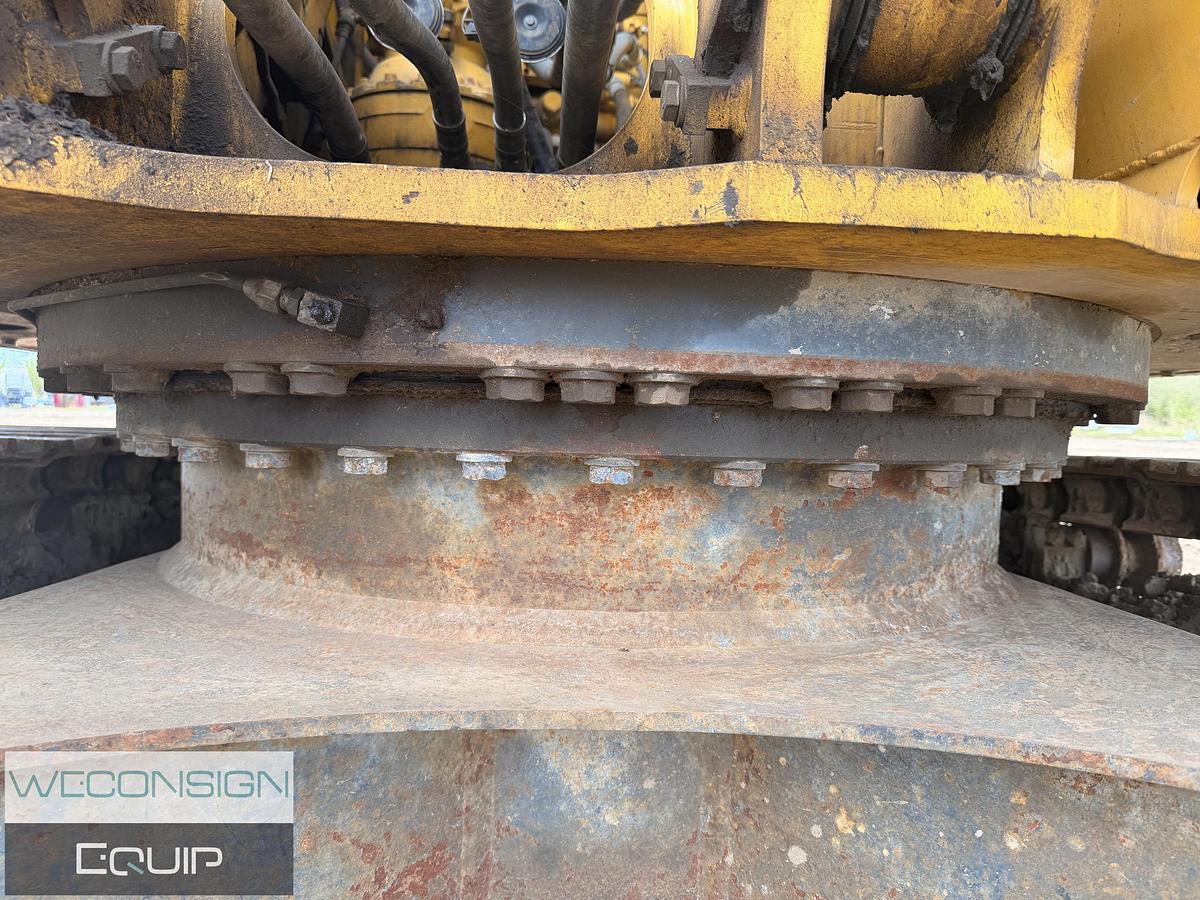 Used Komatsu PC170LC-11