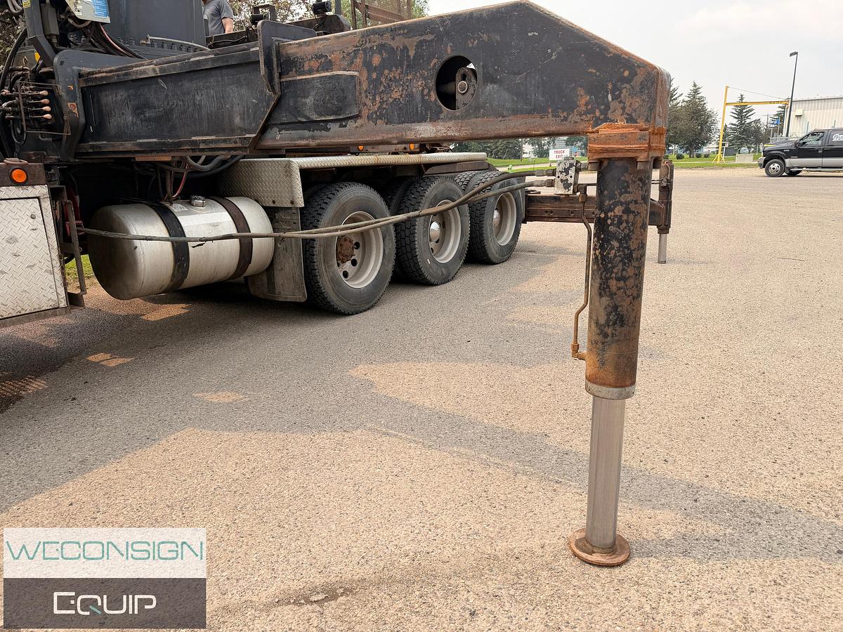 Used 2007 Freightliner FLD120SD 35 Ton Knuckle Boom Truck