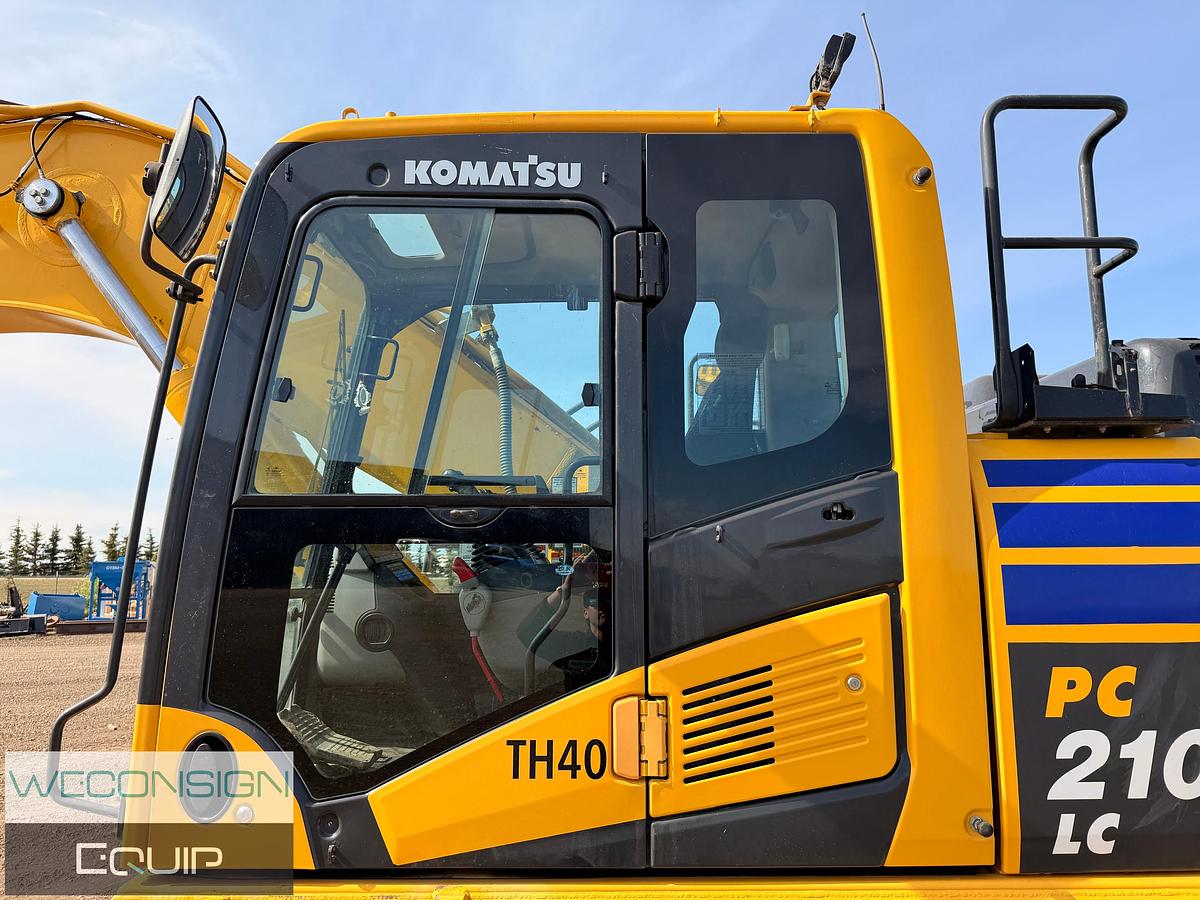 Used 2021 Komatsu PC210LC Excavator