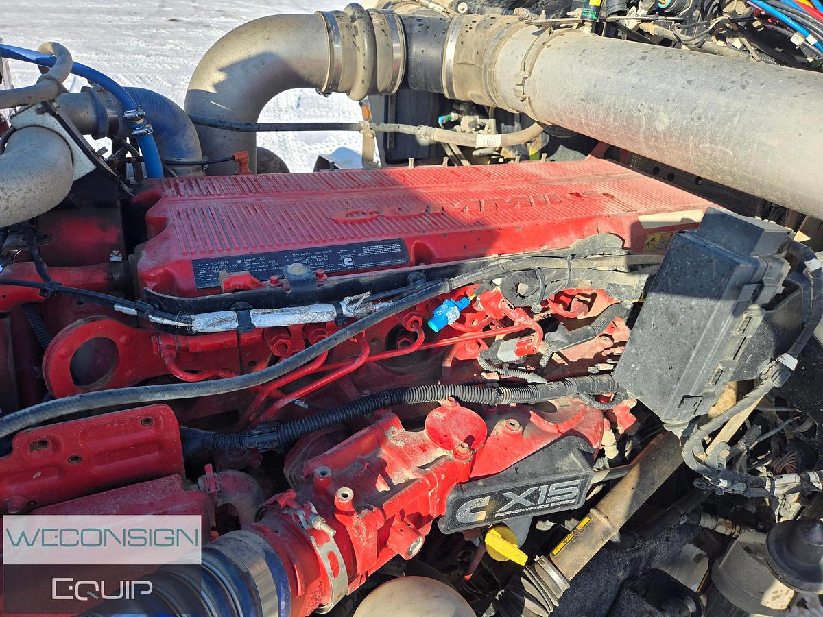 Used 2019 Kenworth T800 Winch Truck