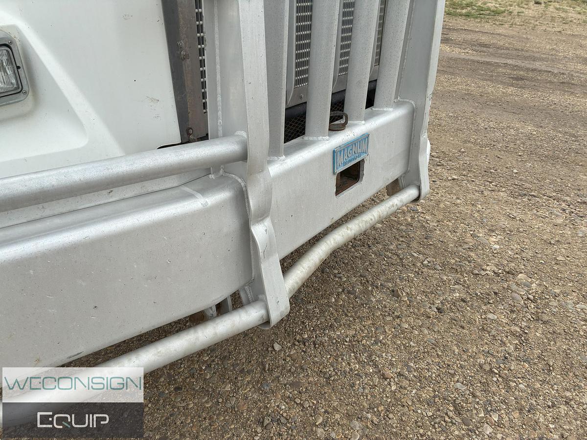 Used 2010 Kenworth SMV01