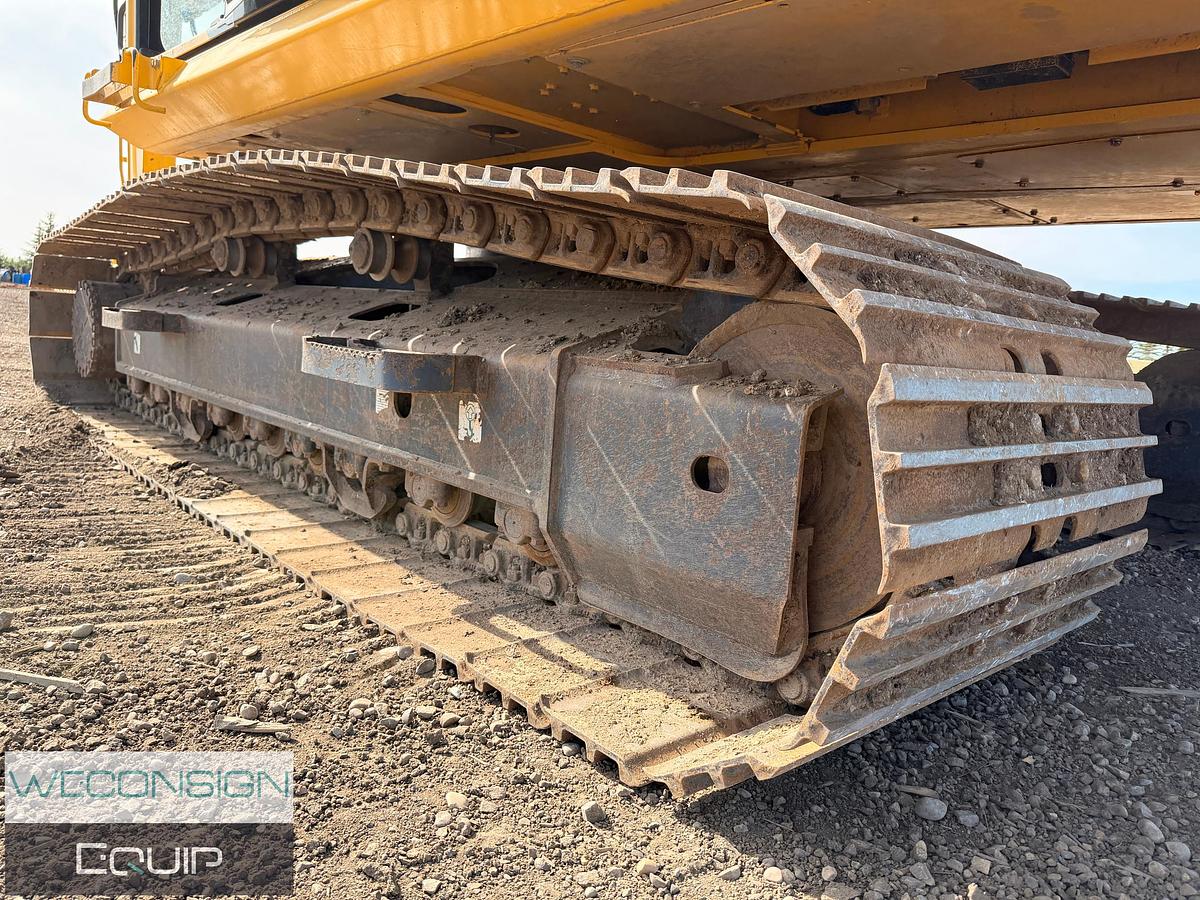 Used 2021 Komatsu PC210LC Excavator