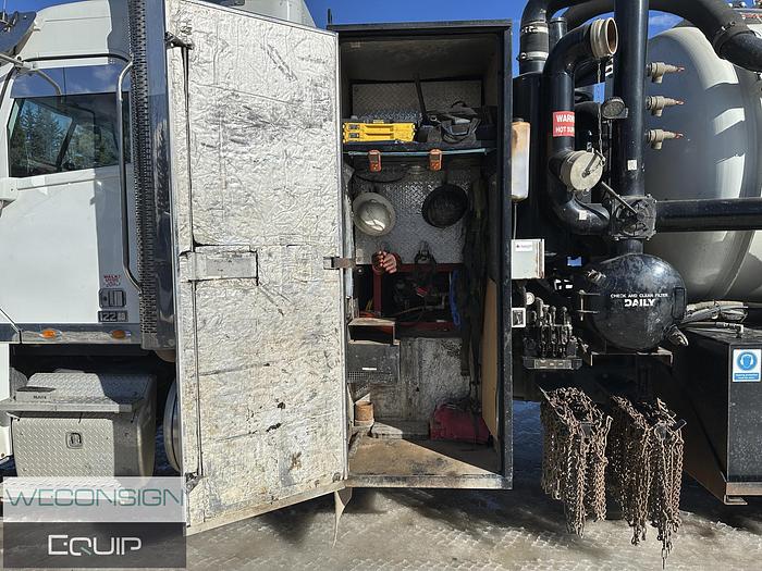 Used 2014 Freightliner Coronado 122SD - #02034