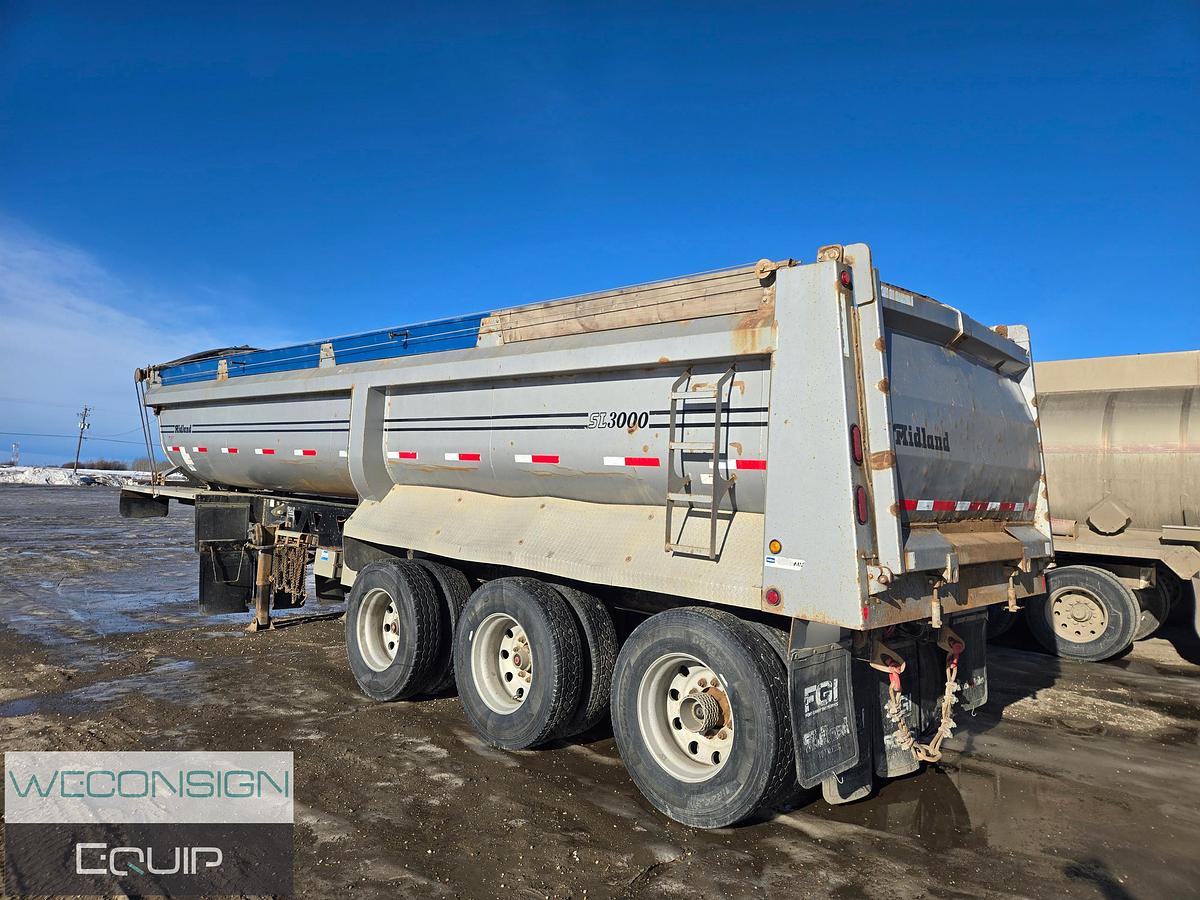 Used 2013 Midland 32'