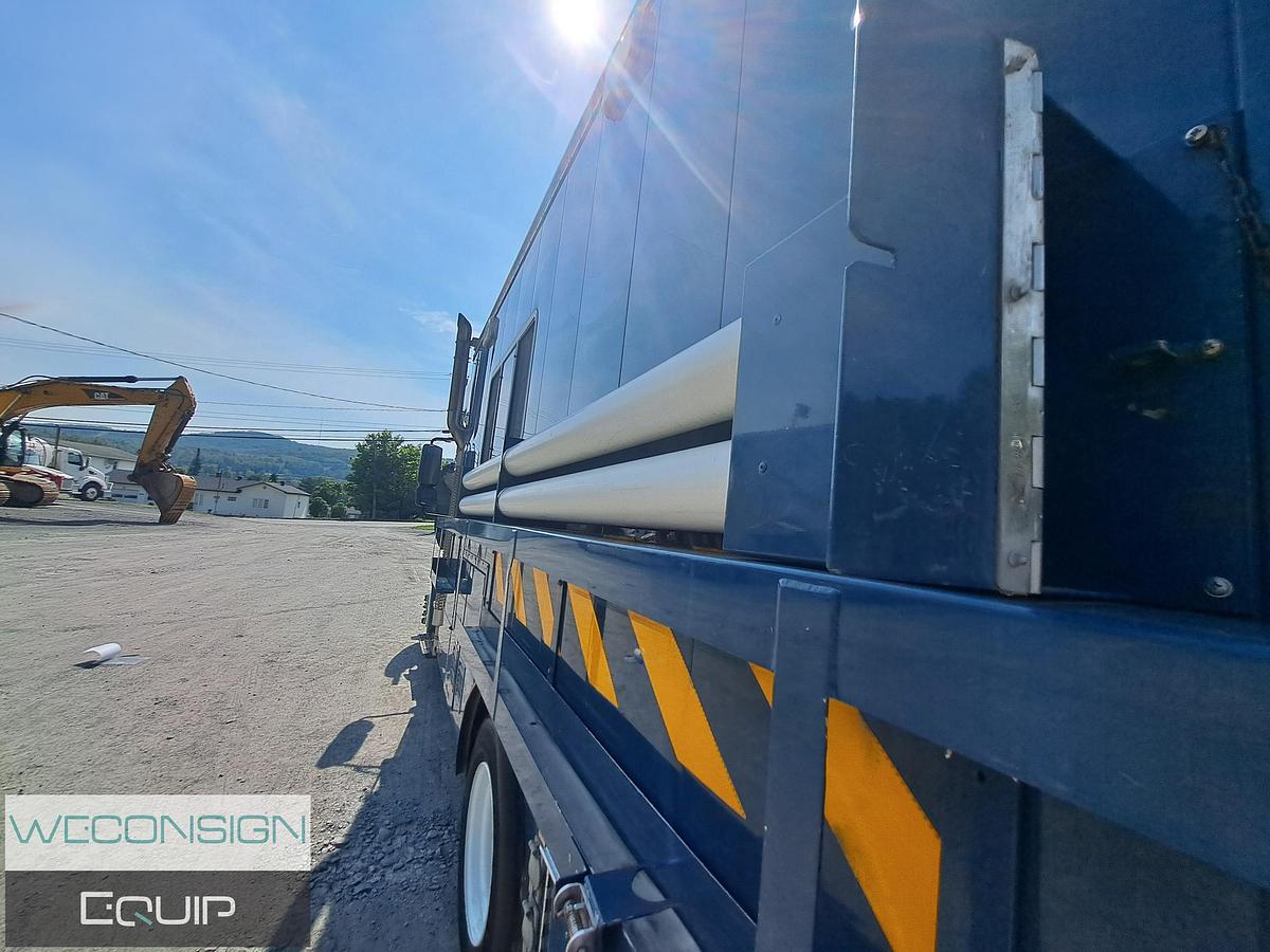Used 2010 International 4300SBA Service and Mechanic Trucks