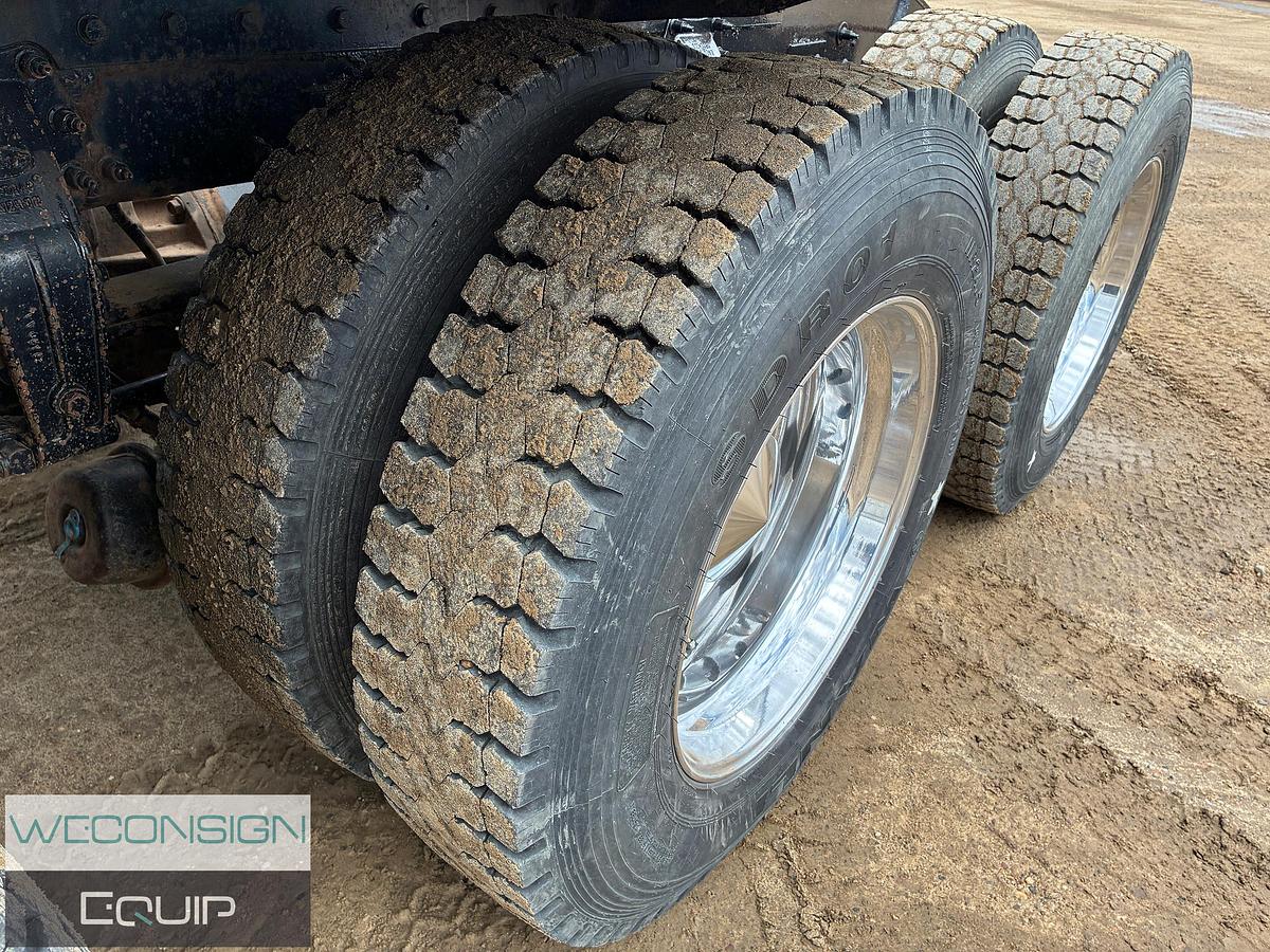 Used 2016 Peterbilt 367 Winch Truck