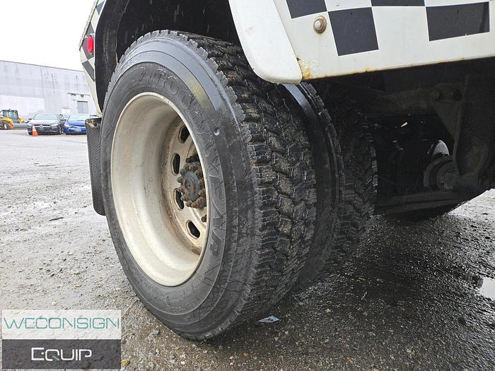 Used 2009 Freightliner M2 Tow Truck