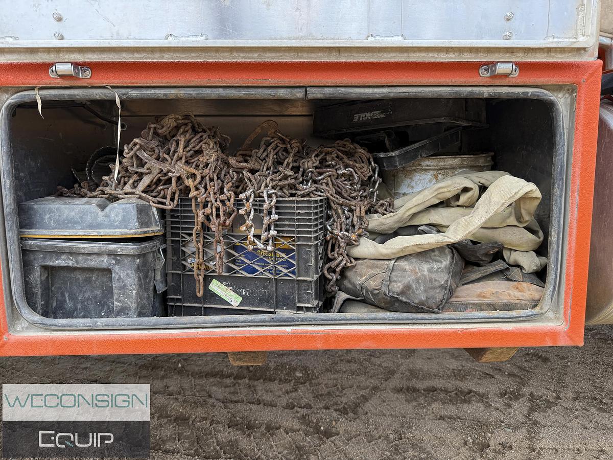 Used 2017 Peterbilt Single Axle Hydrovac