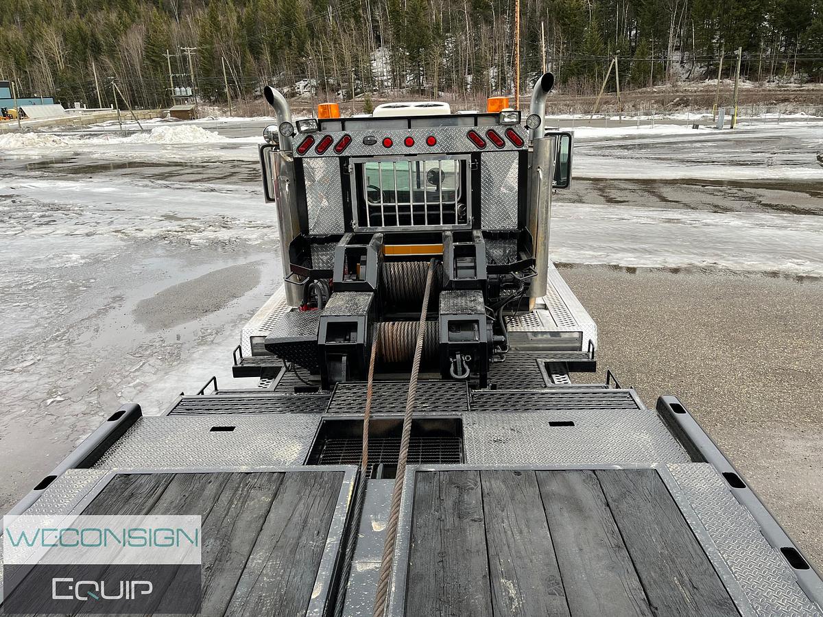 Used 2007 Western Star 6900XD 8x8 Bed Truck