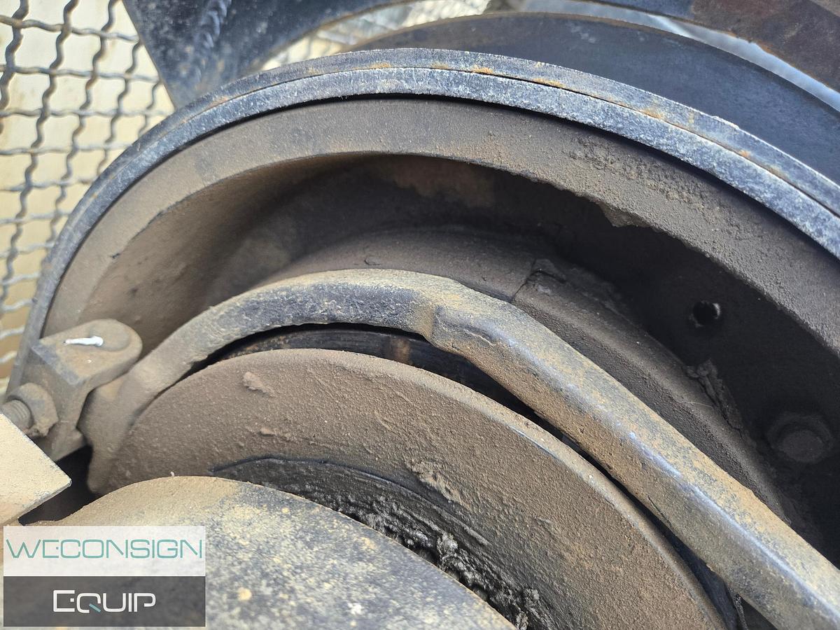 Used 2013 Kenworth T800 Winch Truck