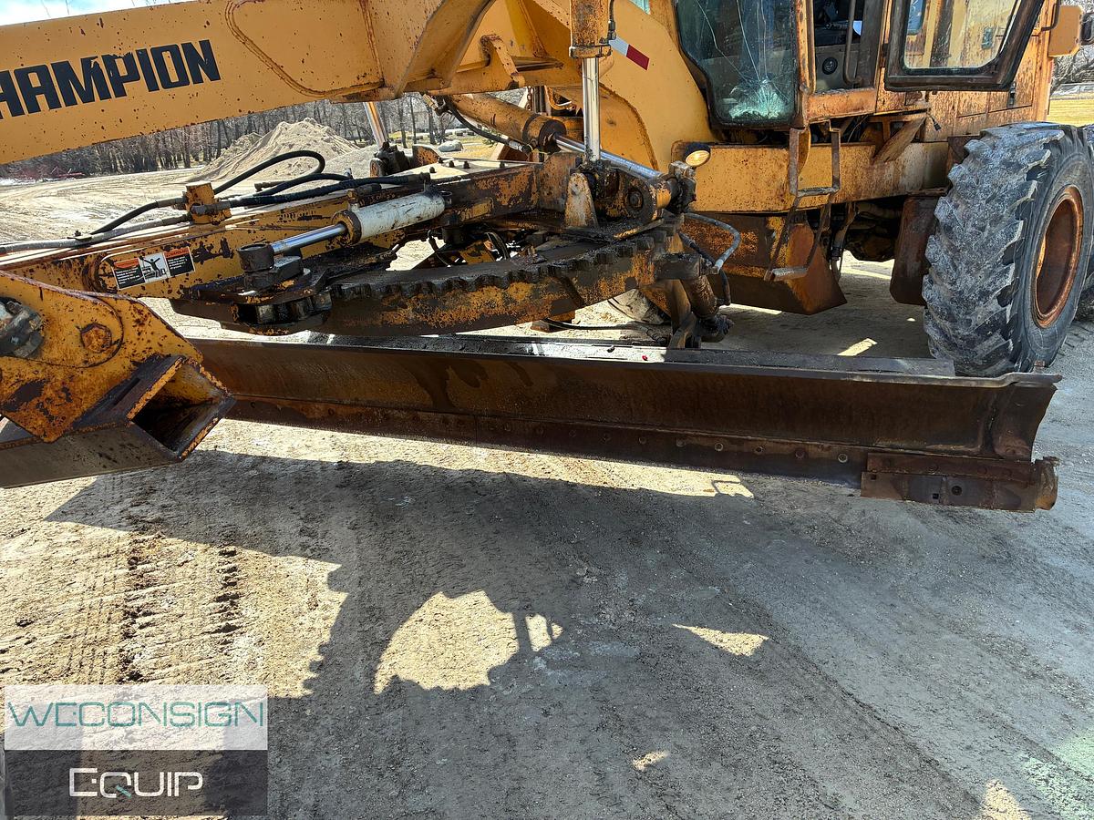 Used 1996 Champion 730