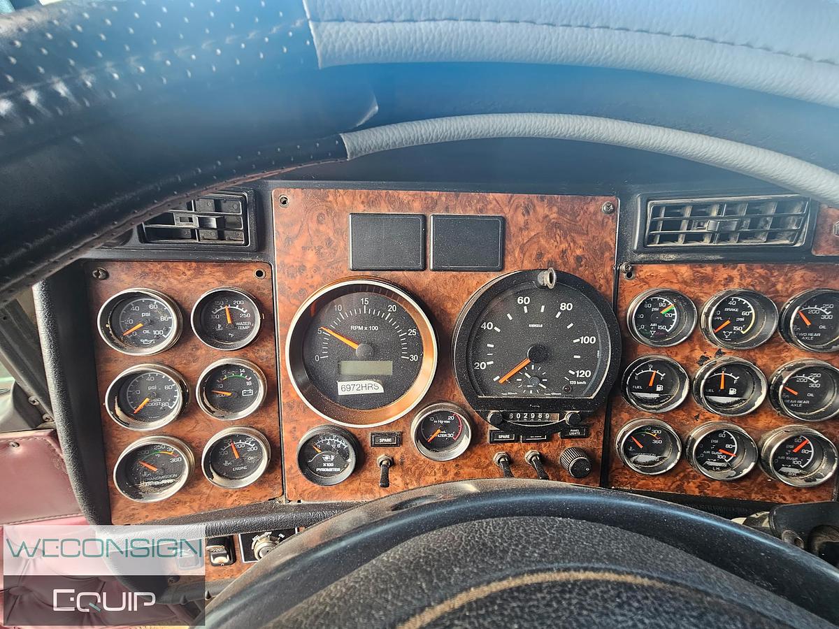 Used 2005 Kenworth C500 Winch Truck