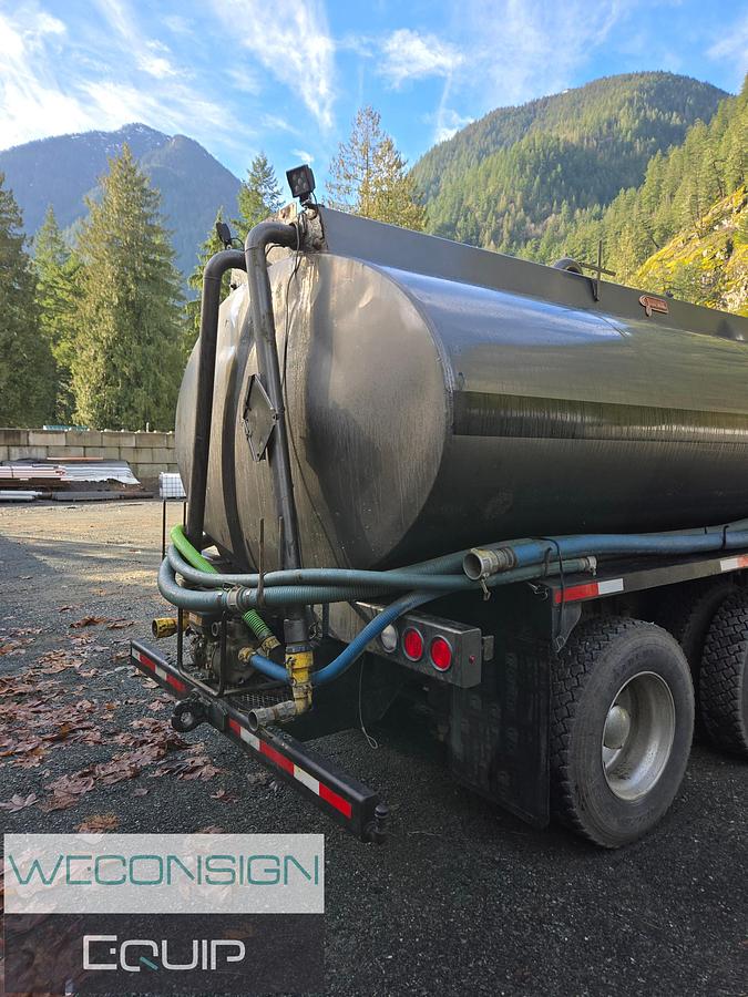 Used 1999 Western Star 5864S TA Water Truck