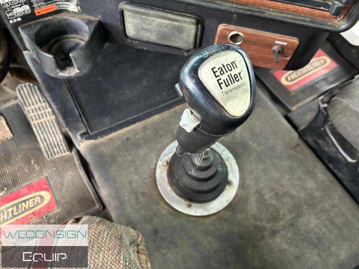 Used 2005 Freightliner FLD120SD Snubbing Rig Truck