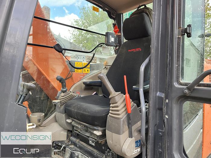 Used 2011 Hitachi ZX135US-3 Excavator