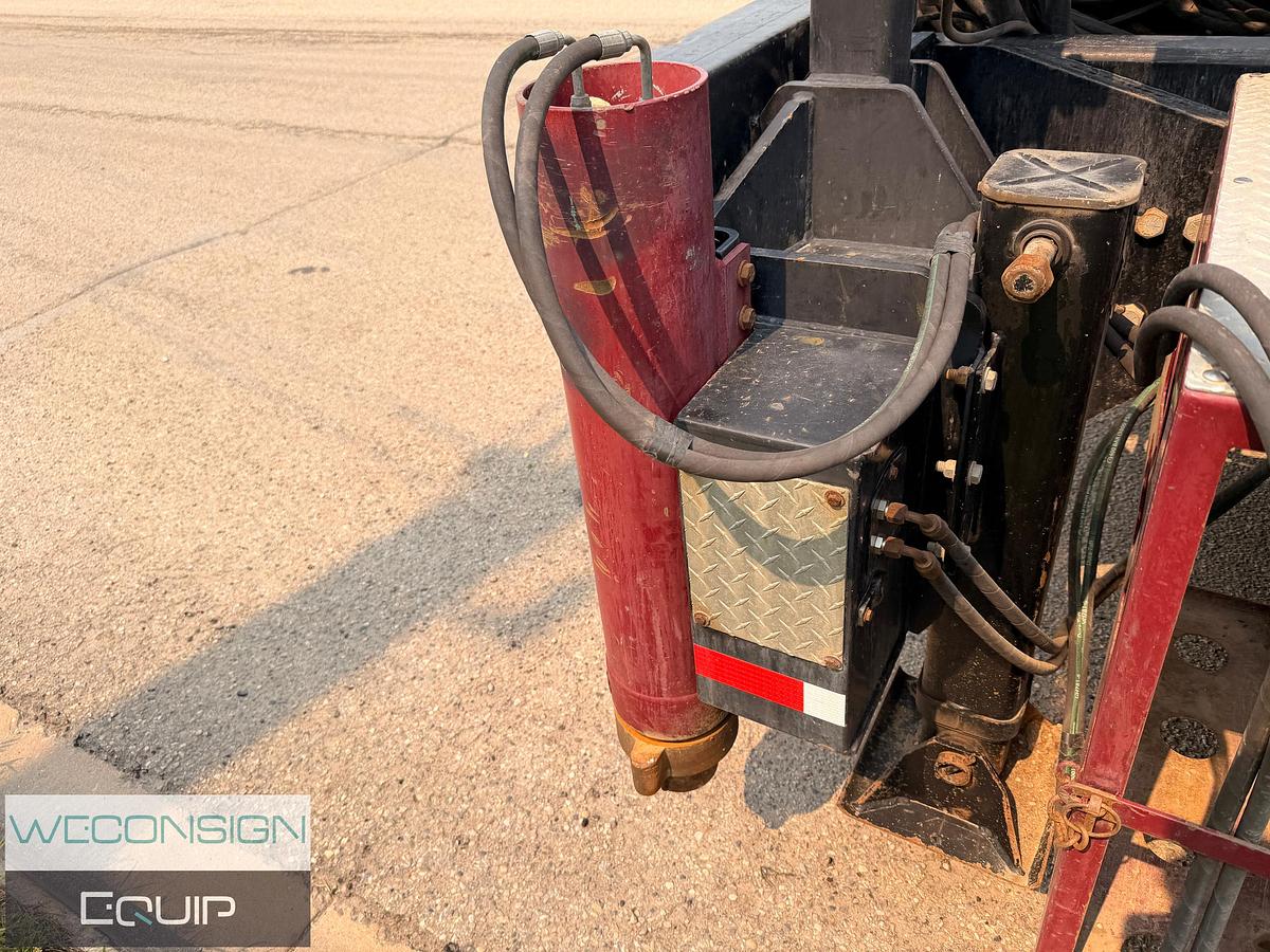 Used 2007 Freightliner FLD120 Snubbing Unit