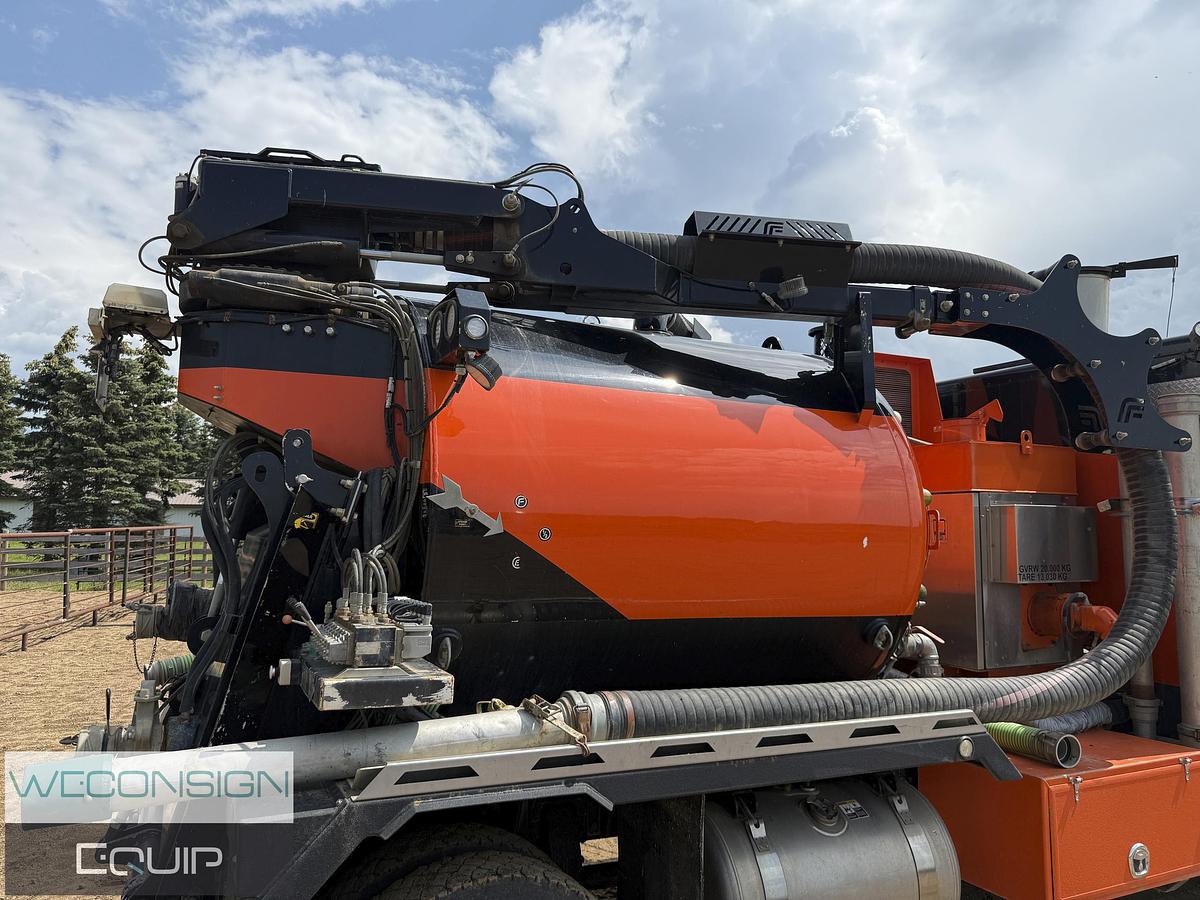 Used 2017 Peterbilt Single Axle Hydrovac