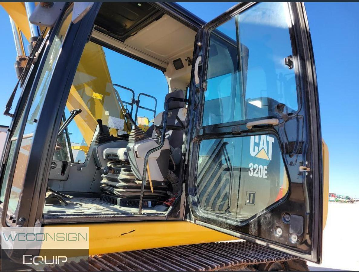 Used 2017 CAT 320E